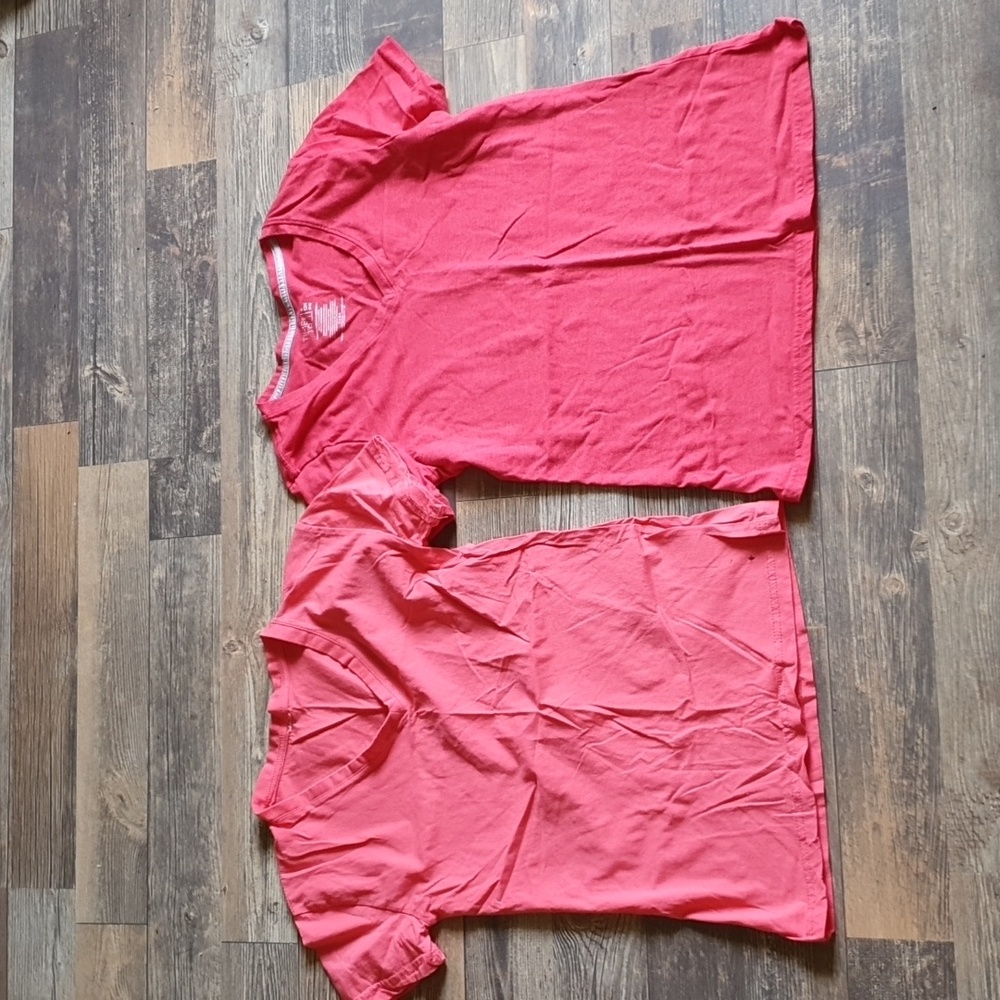 Time and Tru Pink V-Neck Tops